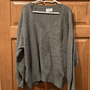 Old Navy dark grey sweater. Size 2XL